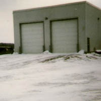 Entrepot a louer 2 portes